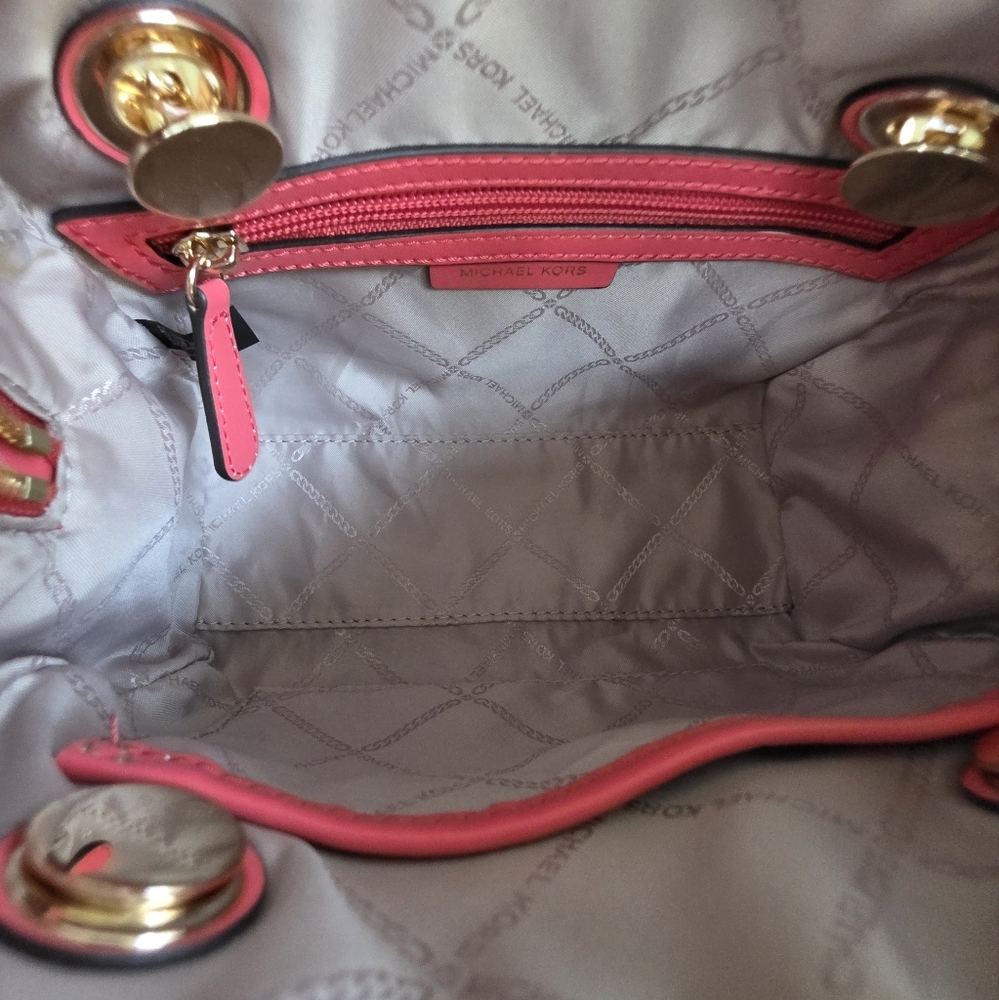 Michael Kors Blaire Extra Small Logo Crossbody - Picture 5 of 10